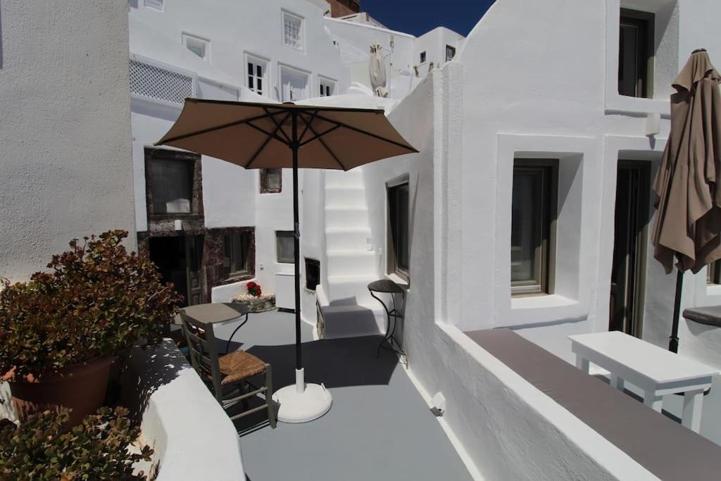 Astrea Suites "Ostria Cave Villa-Outdoor Jacuzzi" Oia  Exterior foto